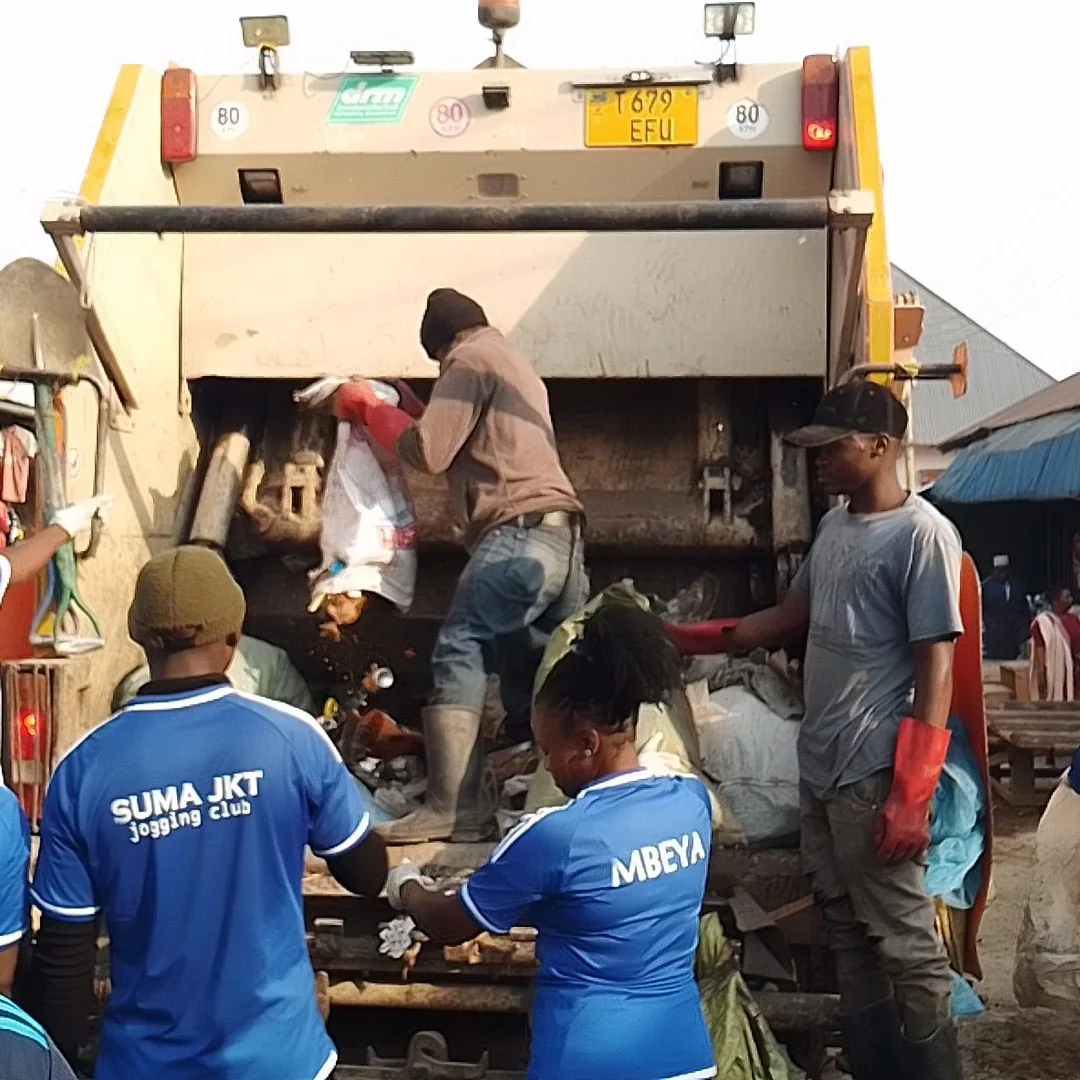 Igawilo — collecting waste around igawilo market